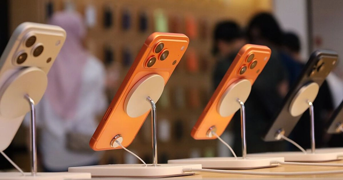 Apple iPhone 17 Pro Max Reviews: Key Features & Performance